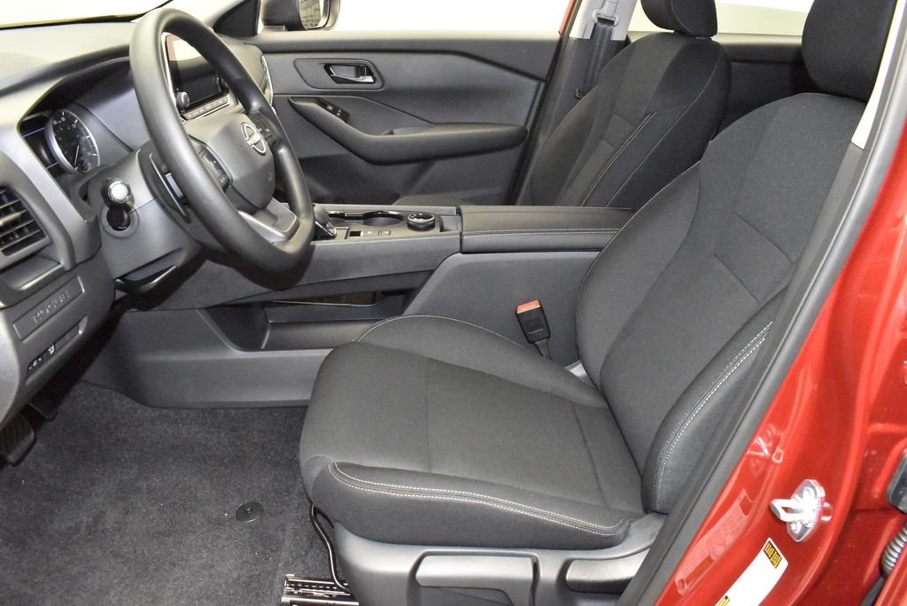 2026 Nissan Rogue S - Photo 12