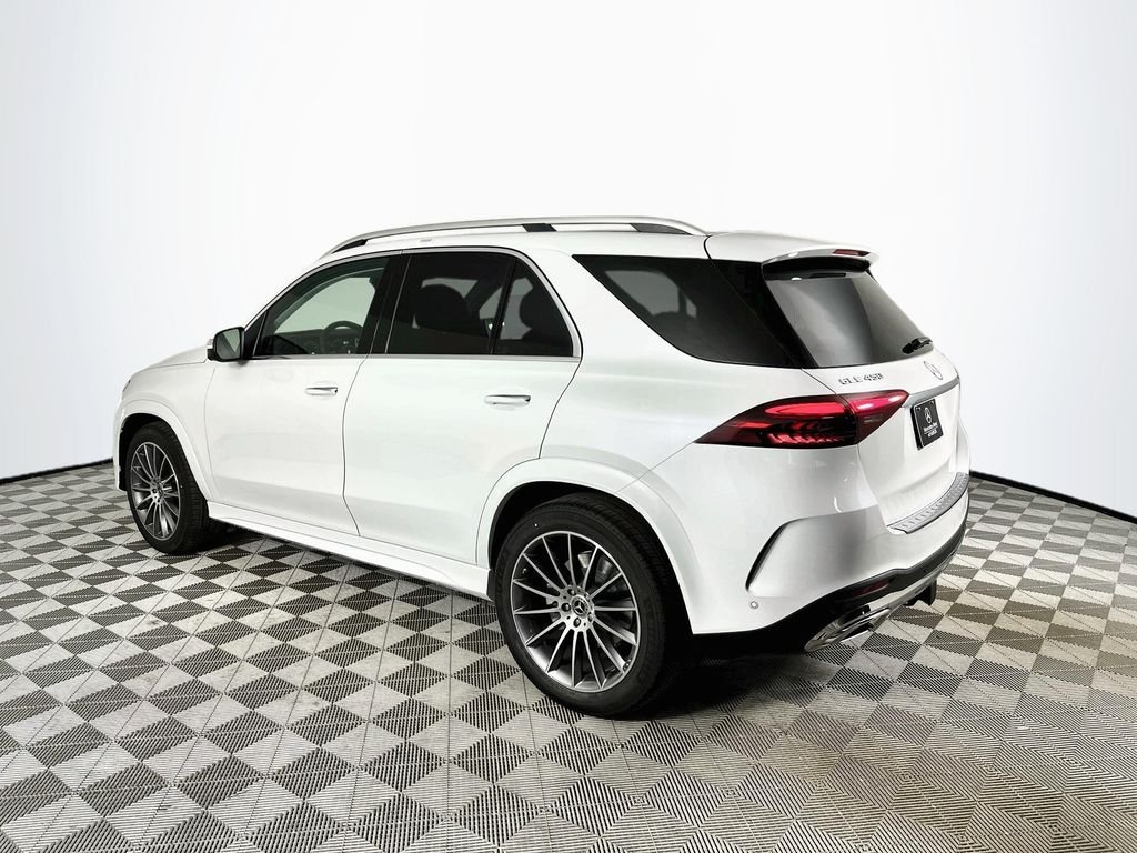 New 2026 MANUFAKTUR Moonlight White Metallic Mercedes-Benz GLE 450 image 5