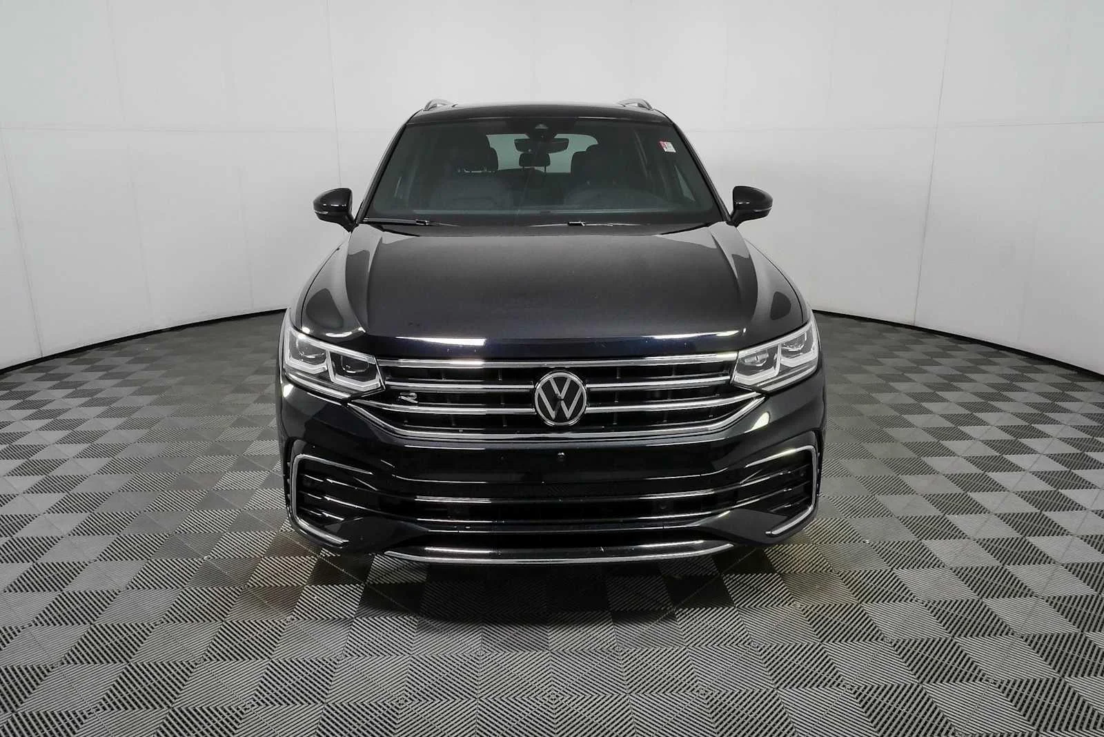 Certified Used 2023 Deep Black Pearl Volkswagen SEL R-Line image 36