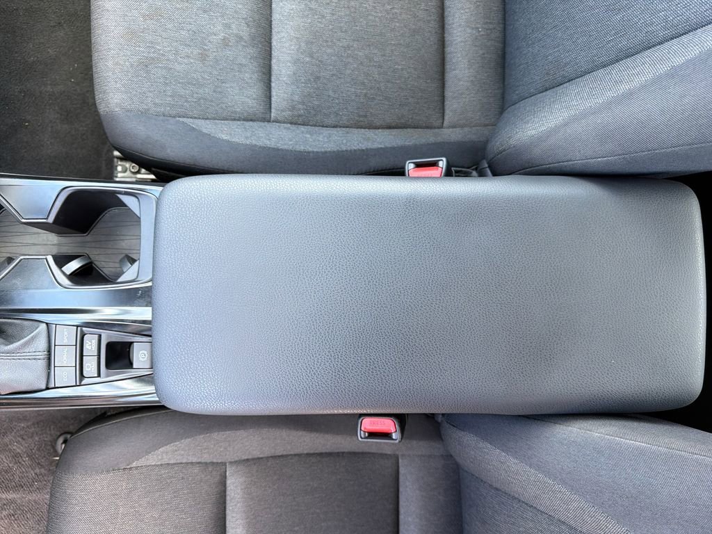 2025 Toyota Camry LE - Photo 26