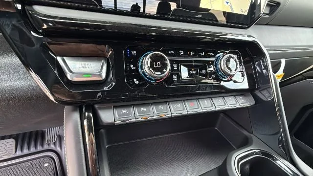 2026 GMC Sierra 1500 AT4X - Photo 14