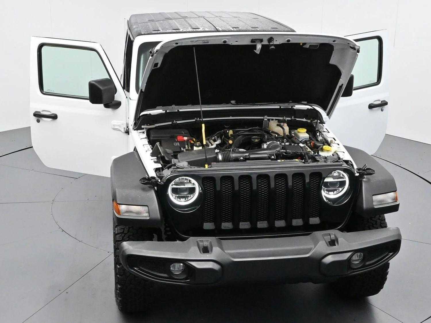 Used 2022 Bright White Clearcoat Jeep Willys image 40