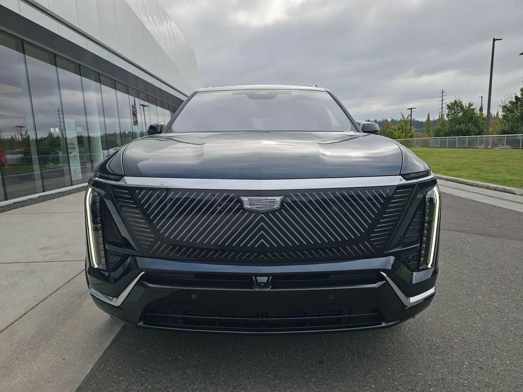 New 2027 Emerald Lake Metallic Cadillac Luxury image 2