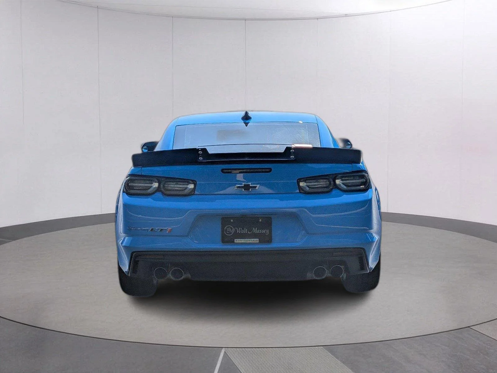 Used 2022 Rapid Blue Chevrolet LT1 image 4