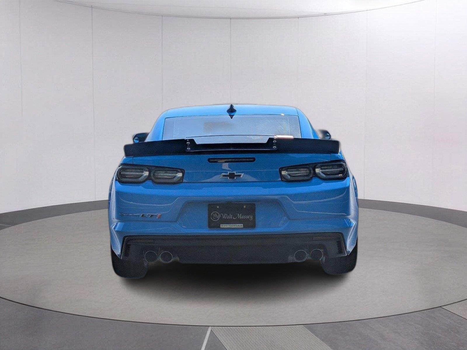 Used 2022 Rapid Blue Chevrolet LT1 image 4