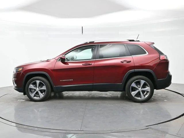 Used 2019 Velvet Red Pearlc Jeep Limited image 4