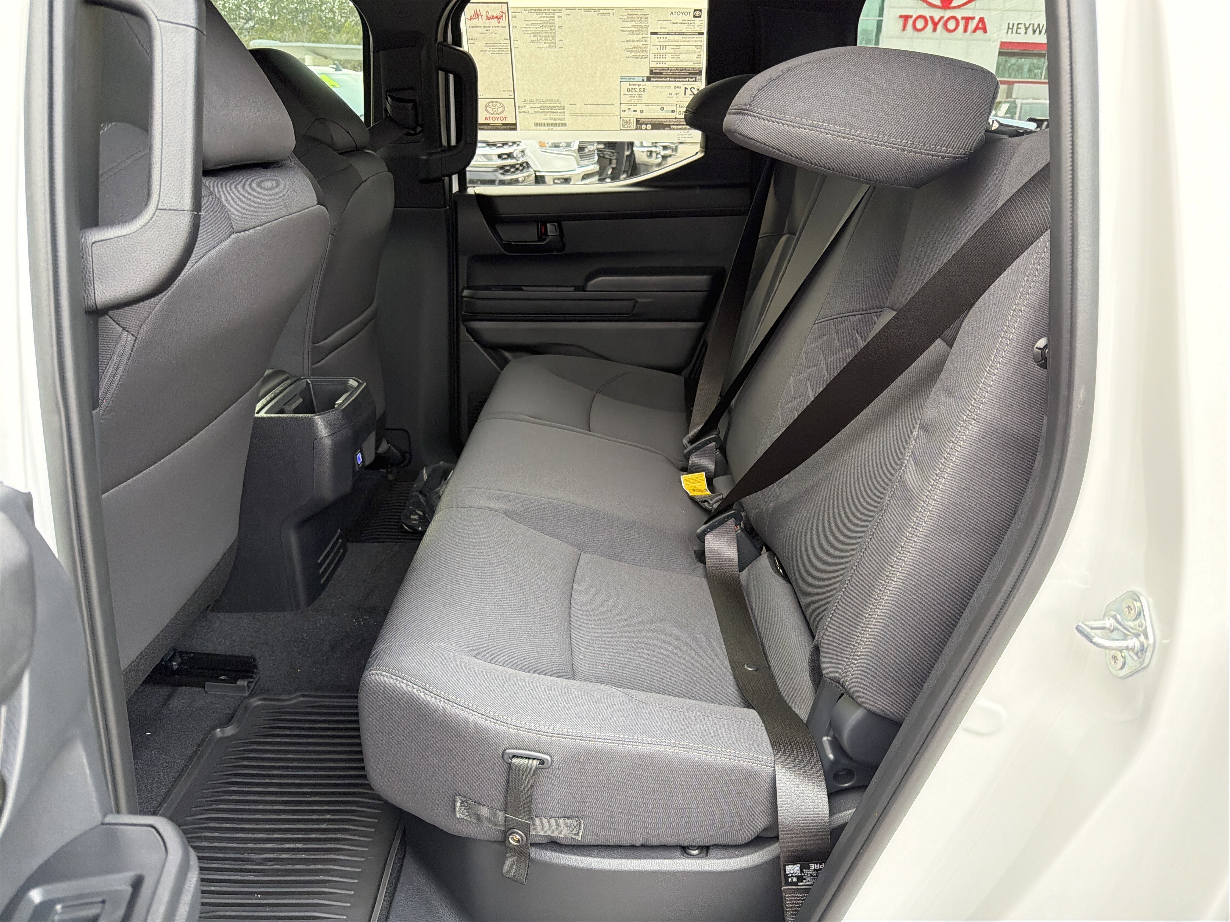2026 Toyota Tacoma SR5 - Photo 31