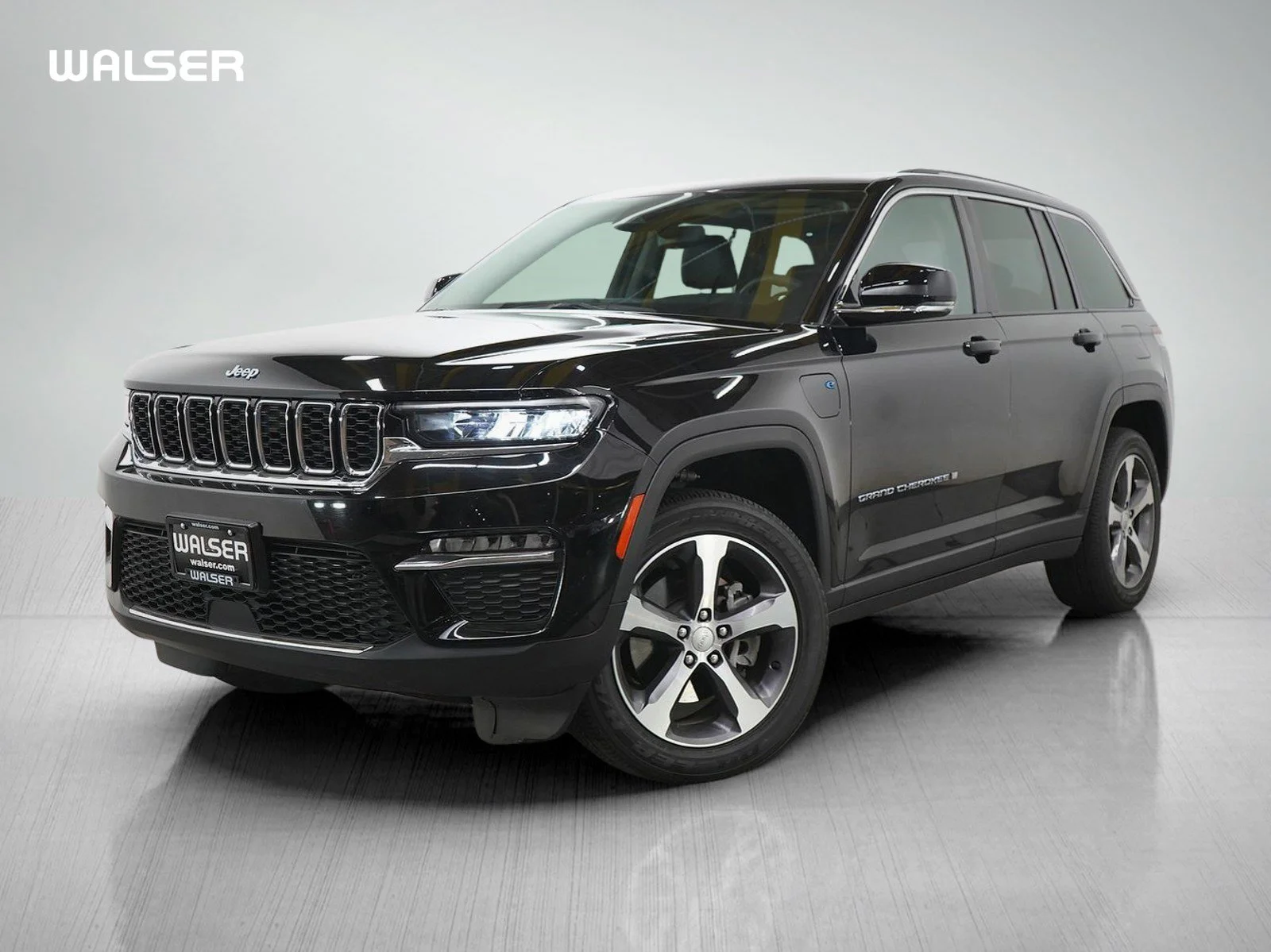 2023 Jeep Grand Cherokee 4xe 4x4's photo
