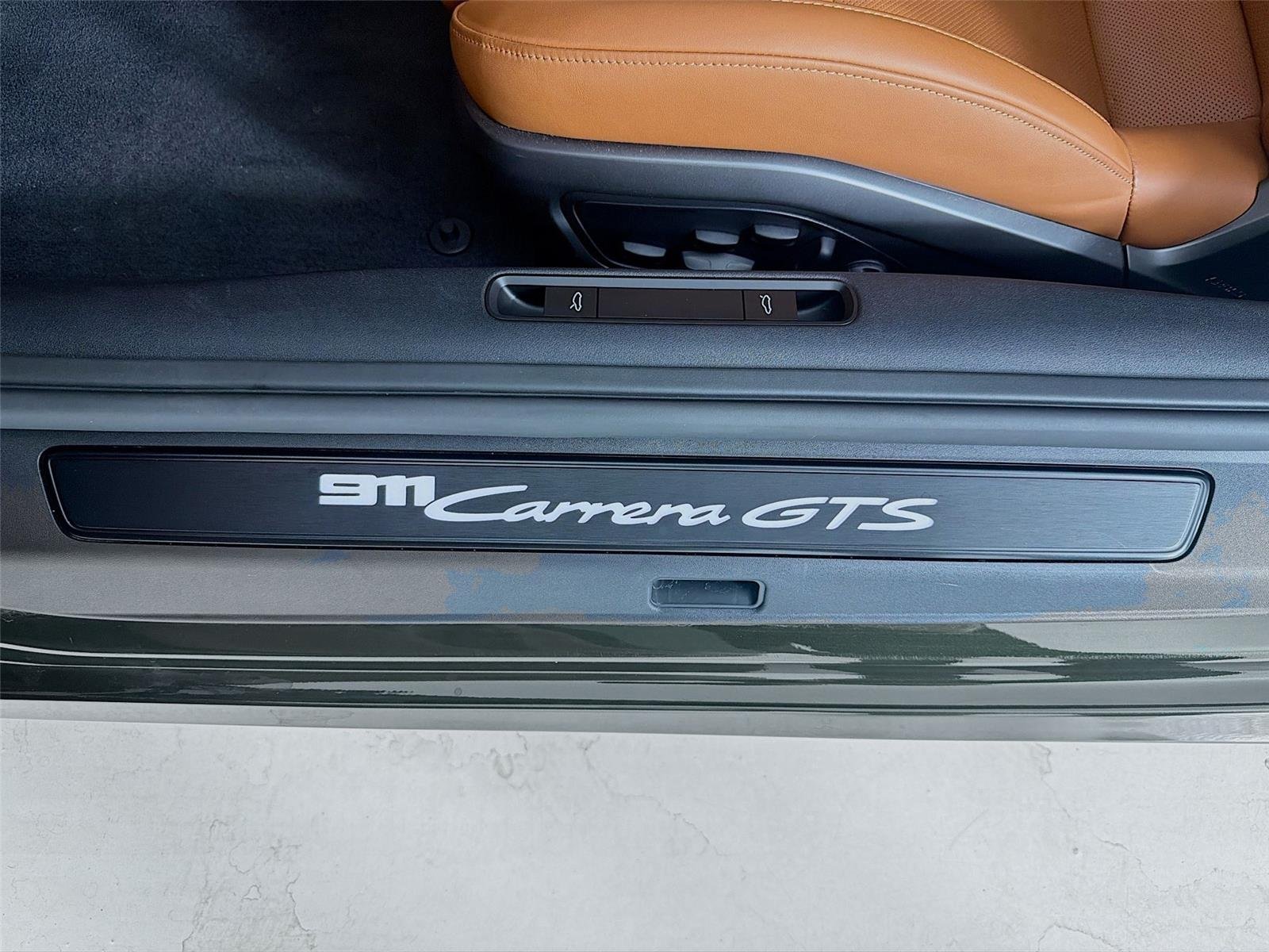 Used 2026  PORSCHE  image 10