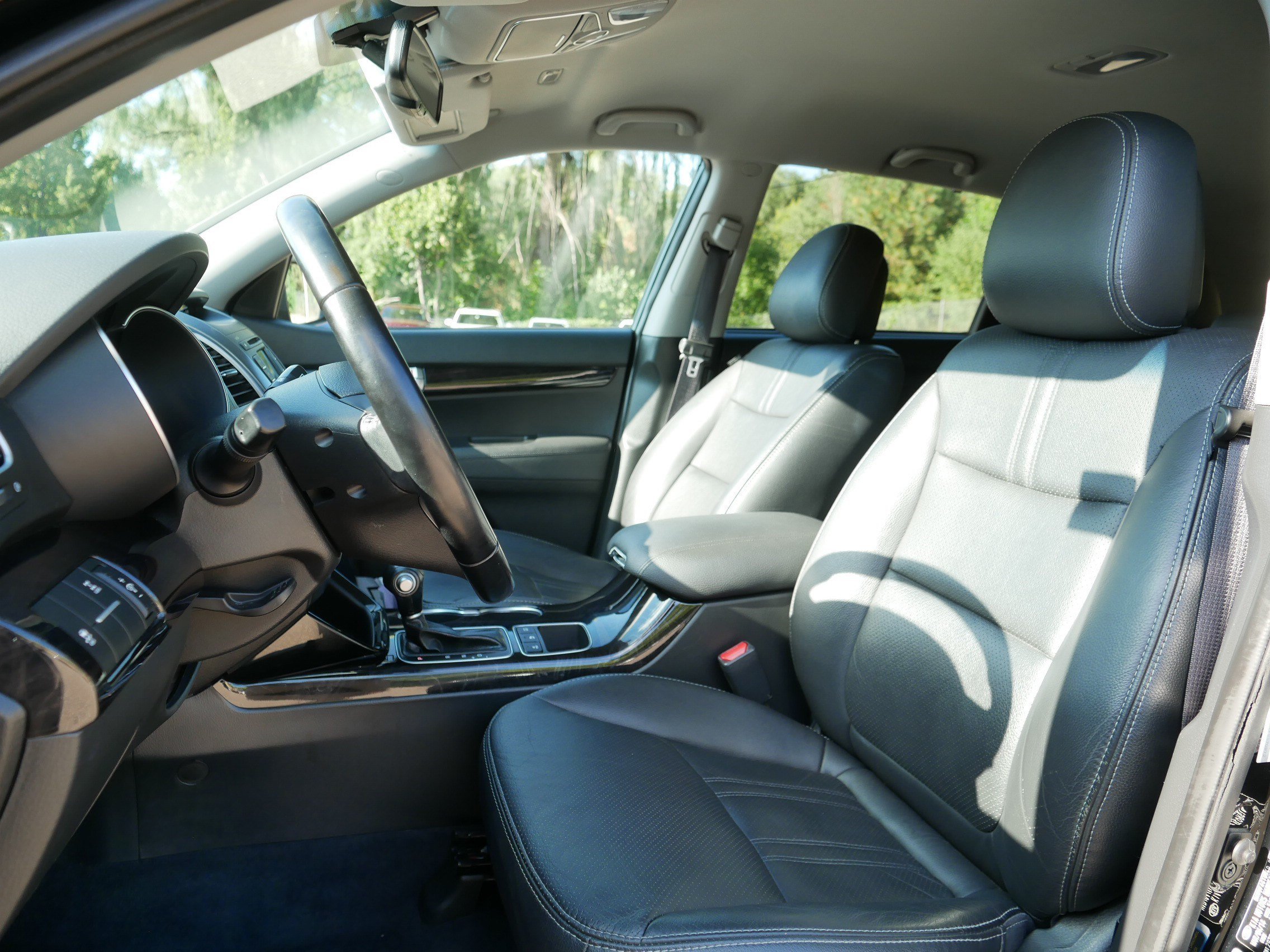 Certified Used 2015 Ebony Black Kia EX image 34