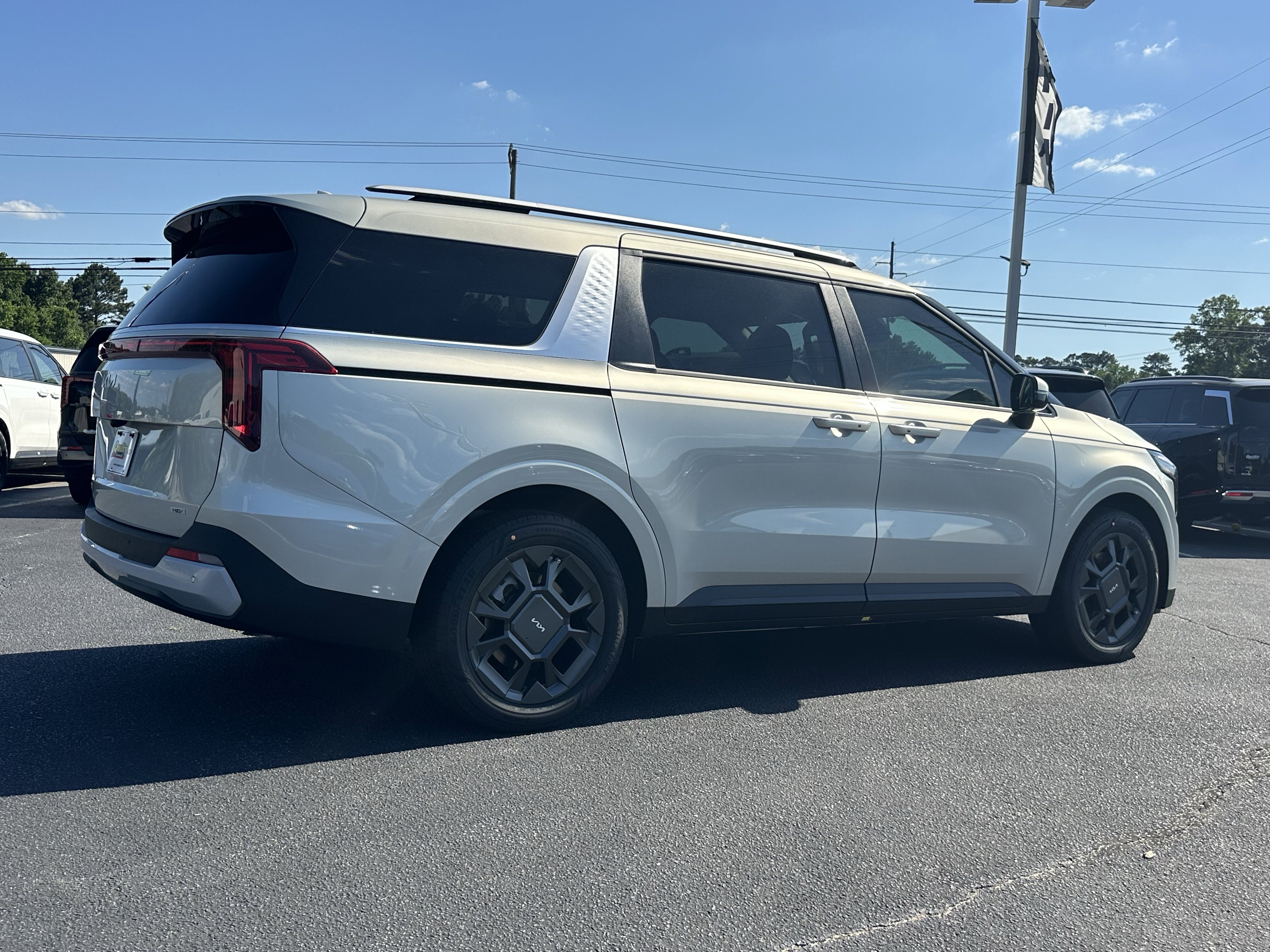 New 2026 Ivory Silver Kia EX image 8