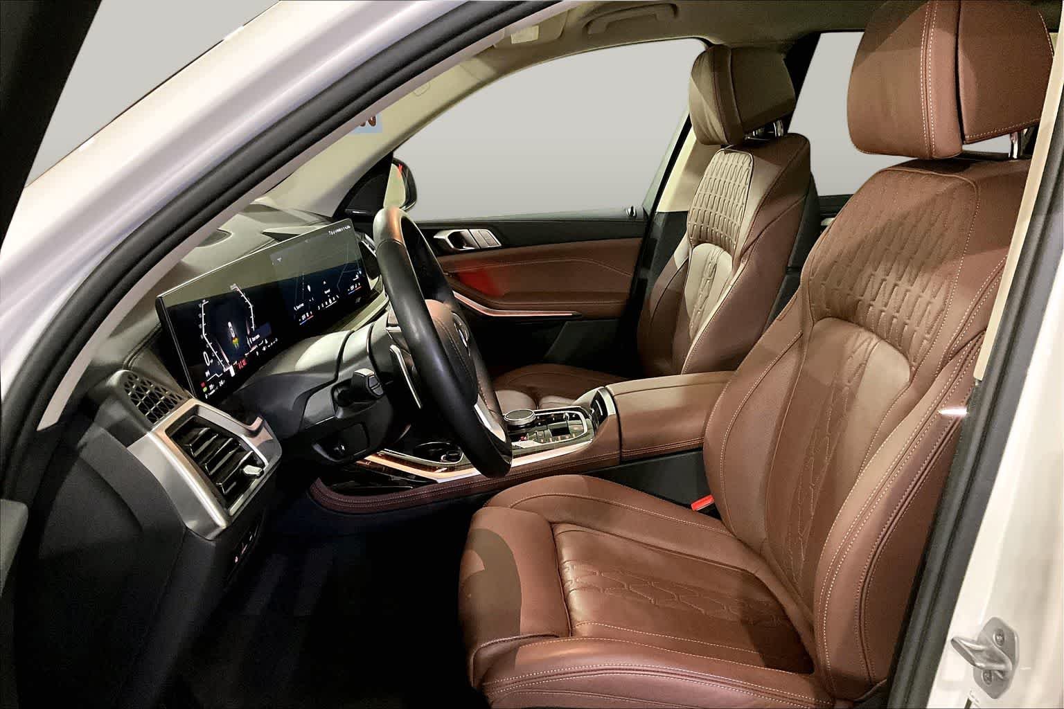 Used 2026  BMW xDrive40i image 8