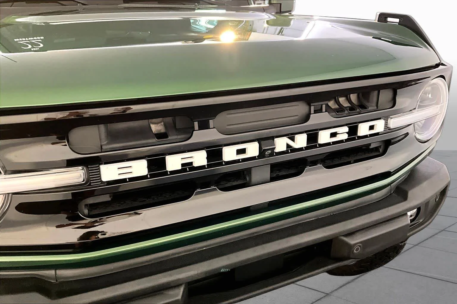 Used 2022 Eruption Green Ford Outer Banks image 32