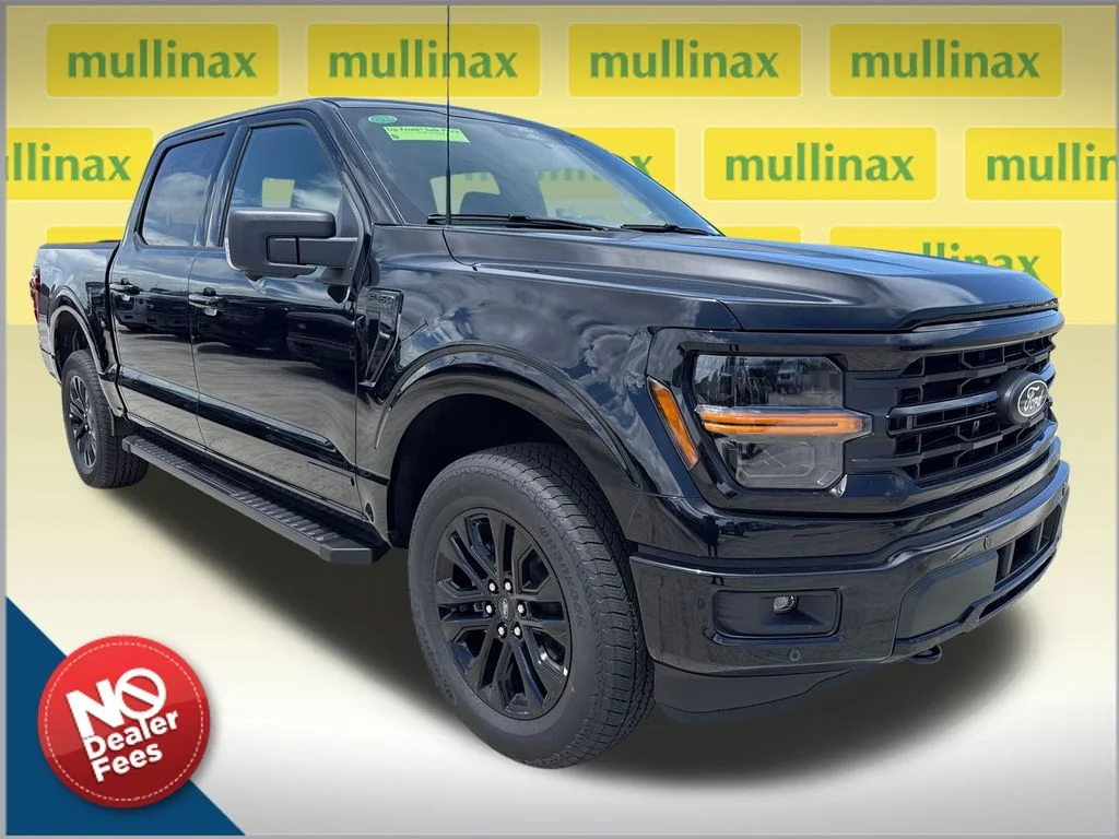 New 2026 Black Ford XLT image 2