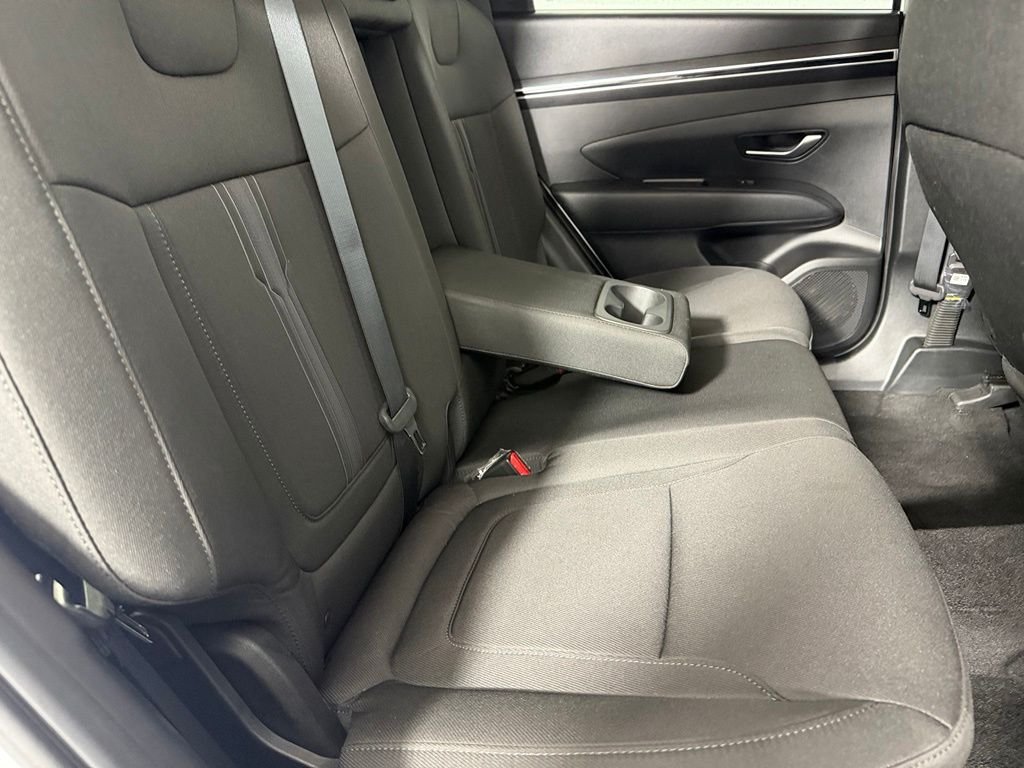Used 2024 White Hyundai SEL image 30