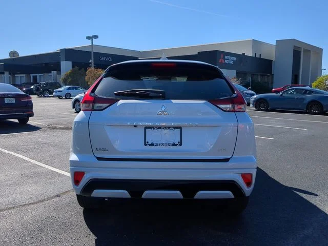 New 2026 White Mitsubishi SEL image 7