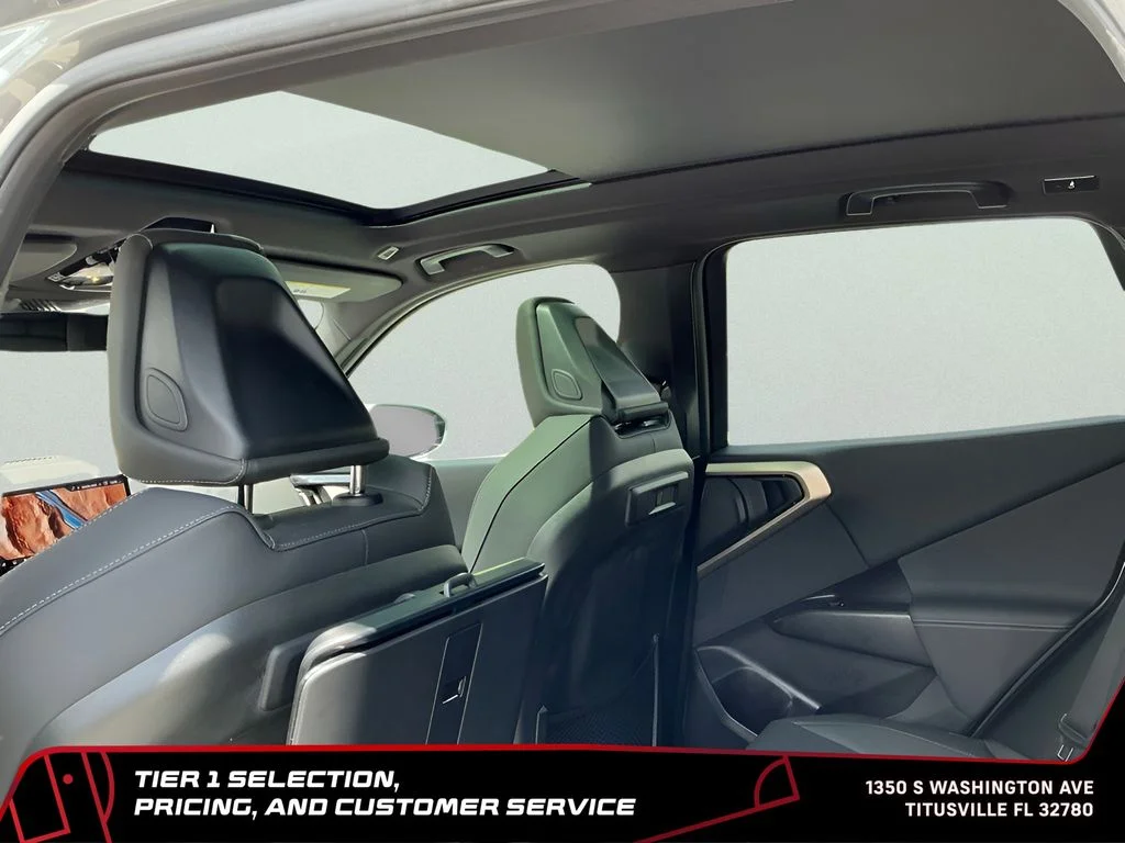 Used 2025 Gray BMW 30 xDrive image 19