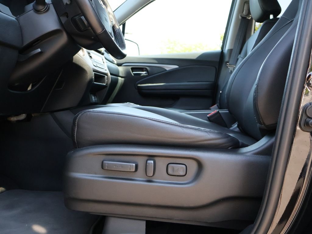Used 2023  Honda RTL-E image 33