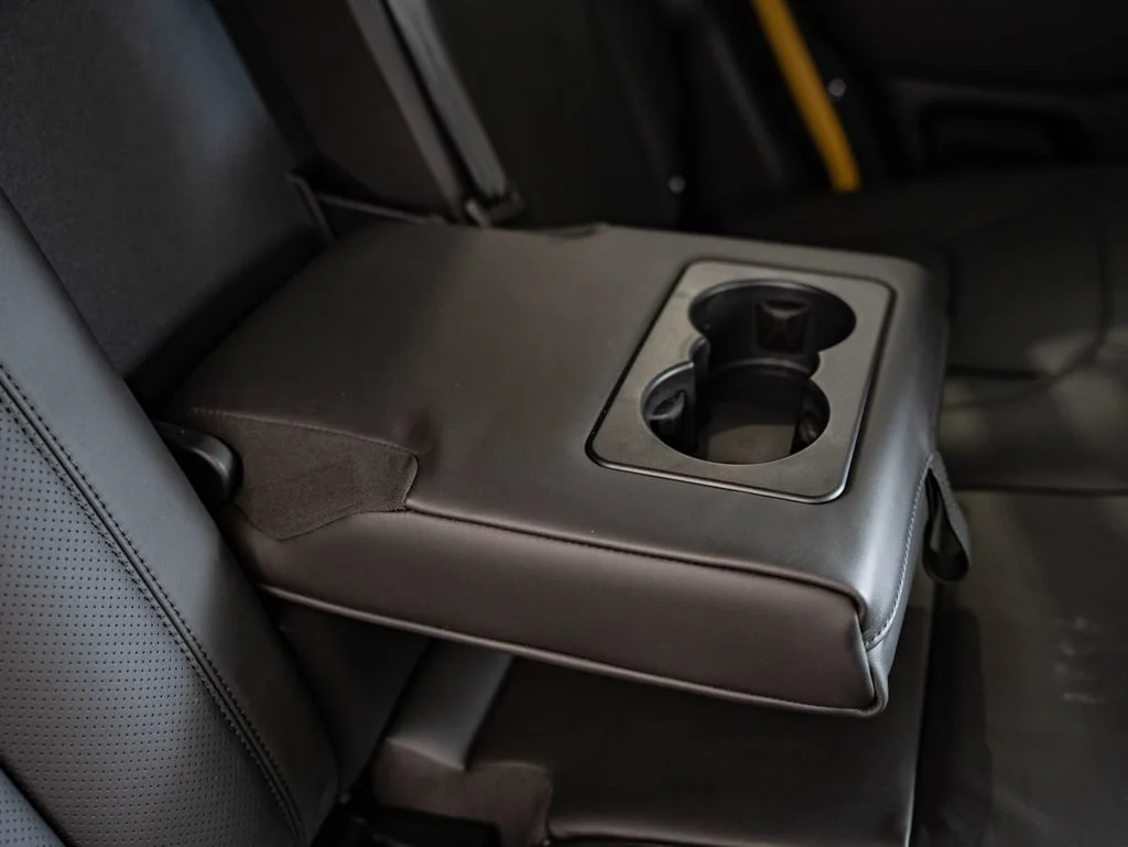 New 2026 Deep Sandglow Yellow Land Rover Trophy Edition Deep Sandglow image 48