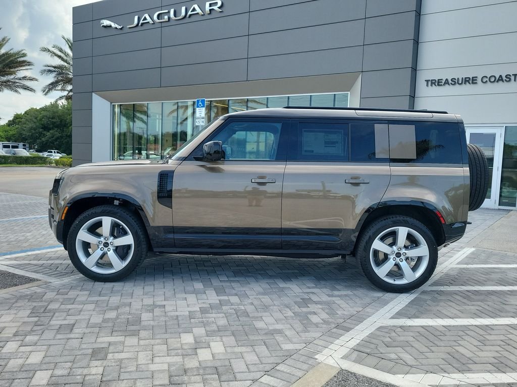 New 2026 Gondwana Stone Land Rover X-Dynamic SE image 2