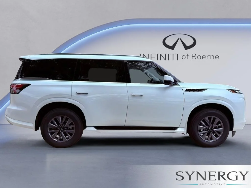 New 2026 RADIANT WHITE INFINITI Pure 4WD image 5
