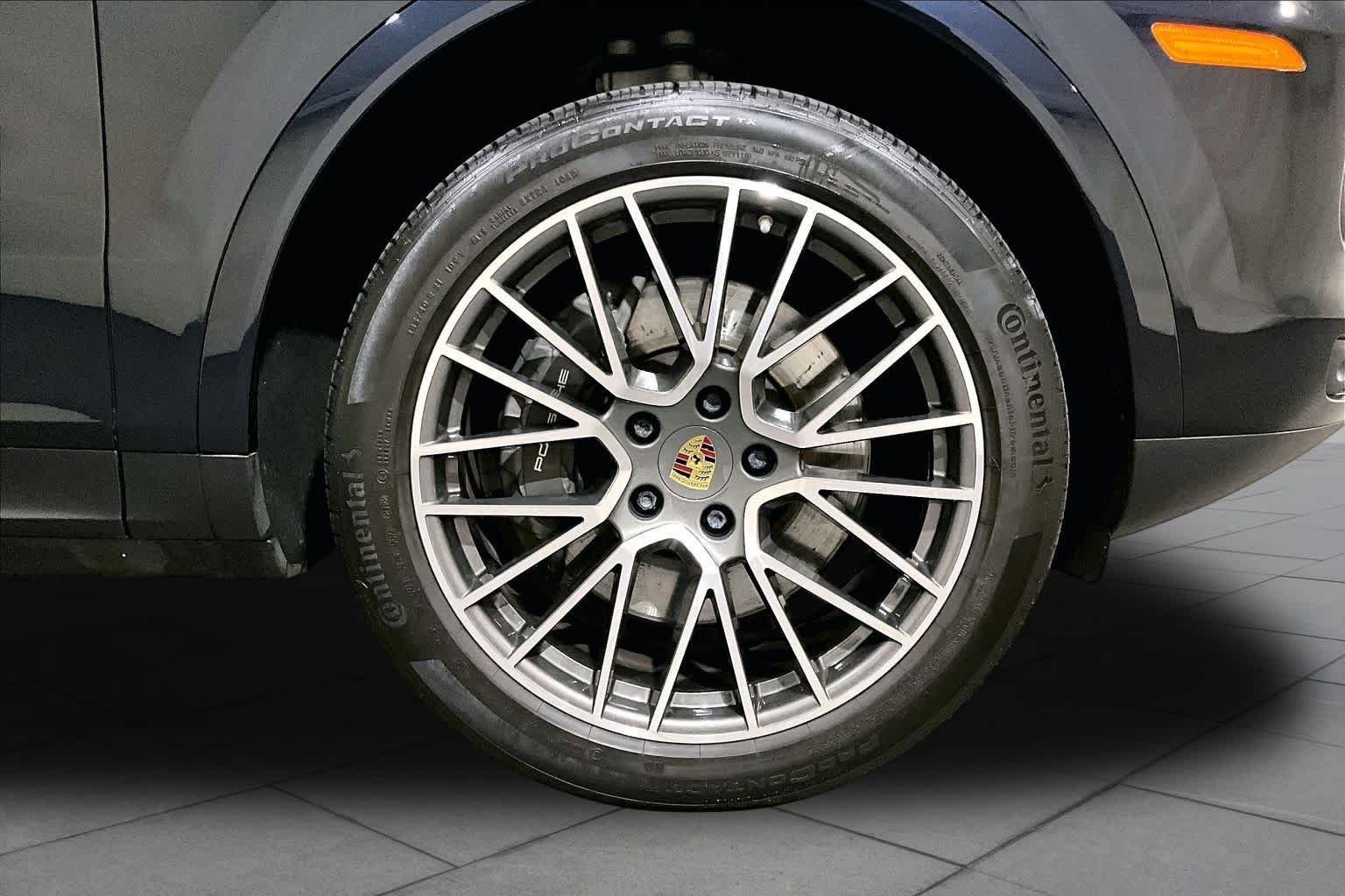 Used 2023 BLUE Porsche  image 10