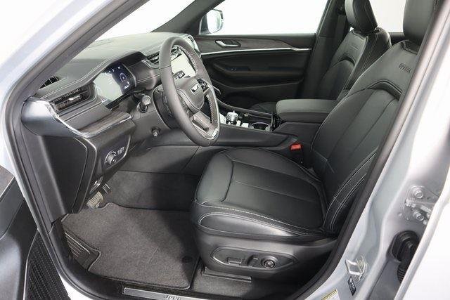 2025 Jeep Grand Cherokee L Overland - Photo 11