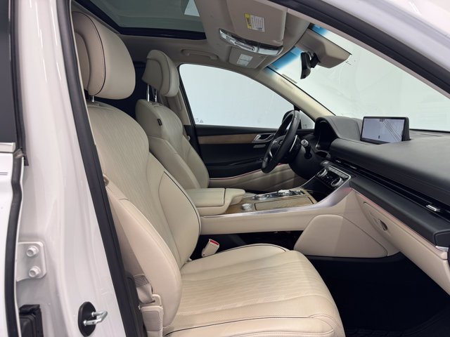 Used 2023 Uyuni White Genesis 2.5T image 18