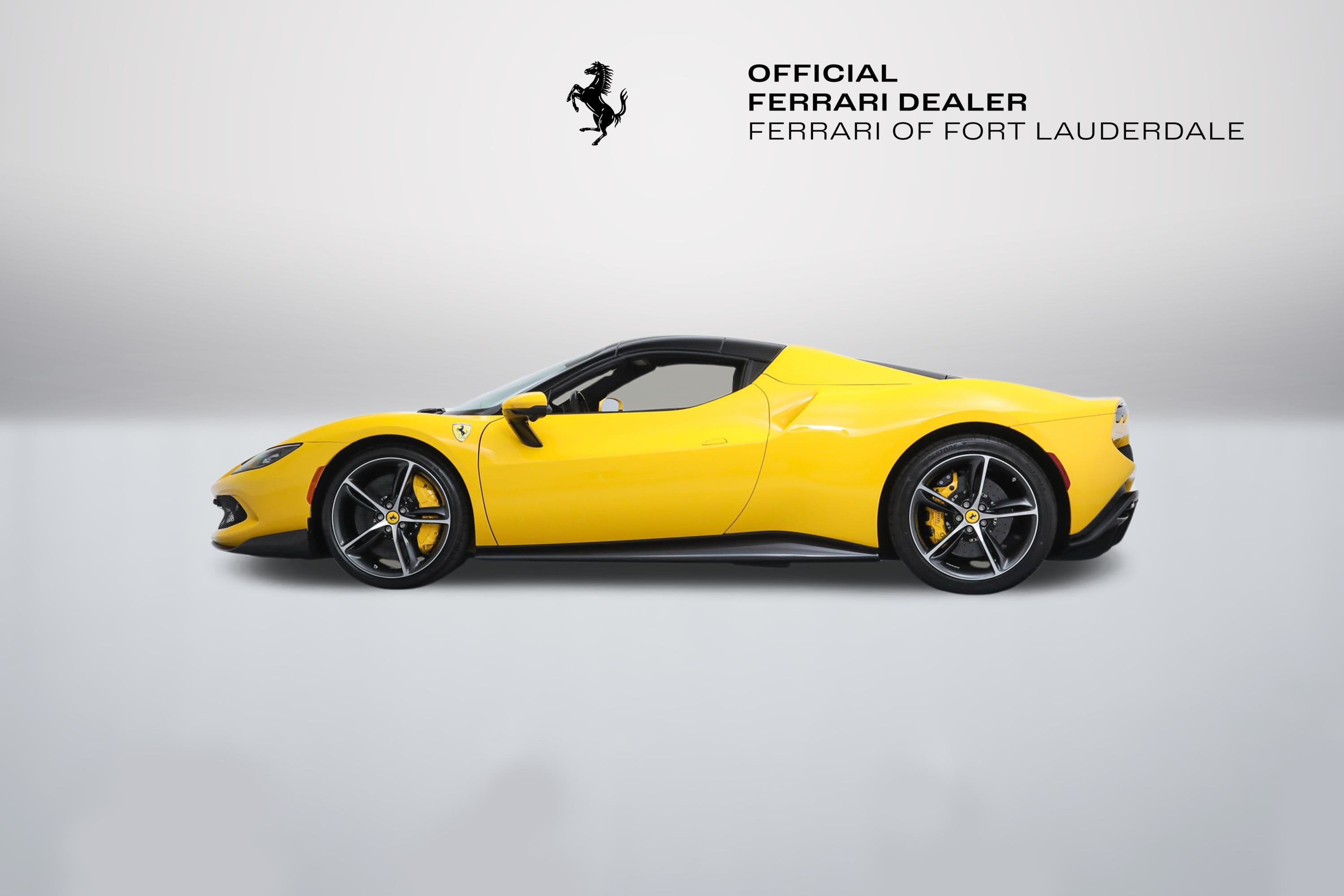 Used 2024 Giallo Modena Ferrari  image 7