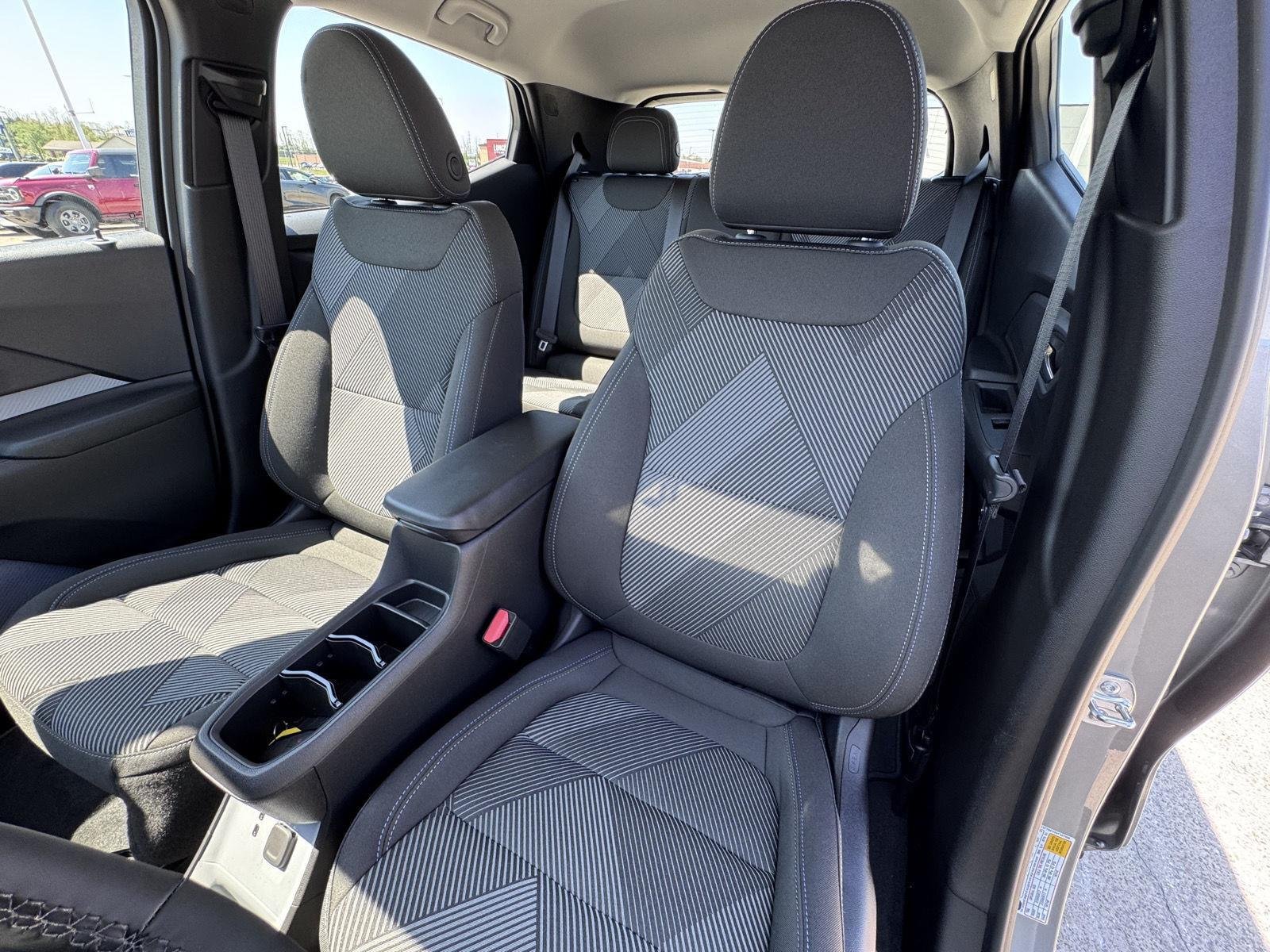 2027 Chevrolet Bolt LT - Photo 28