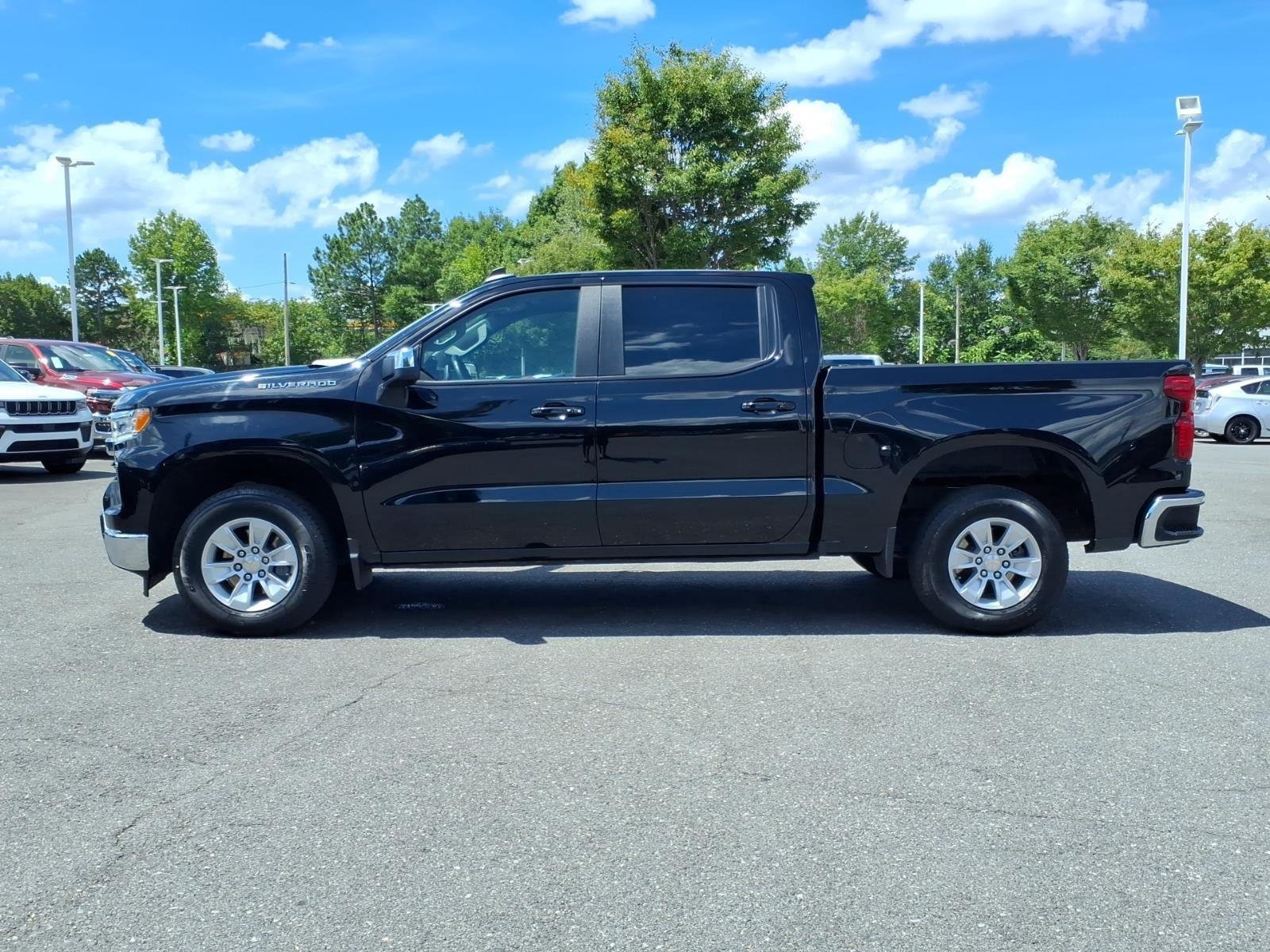Used 2025 Black Chevrolet LT image 3