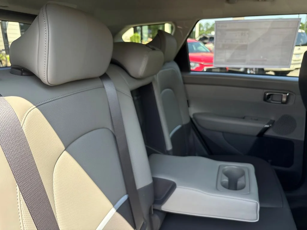 New 2027 White Kia EX image 30