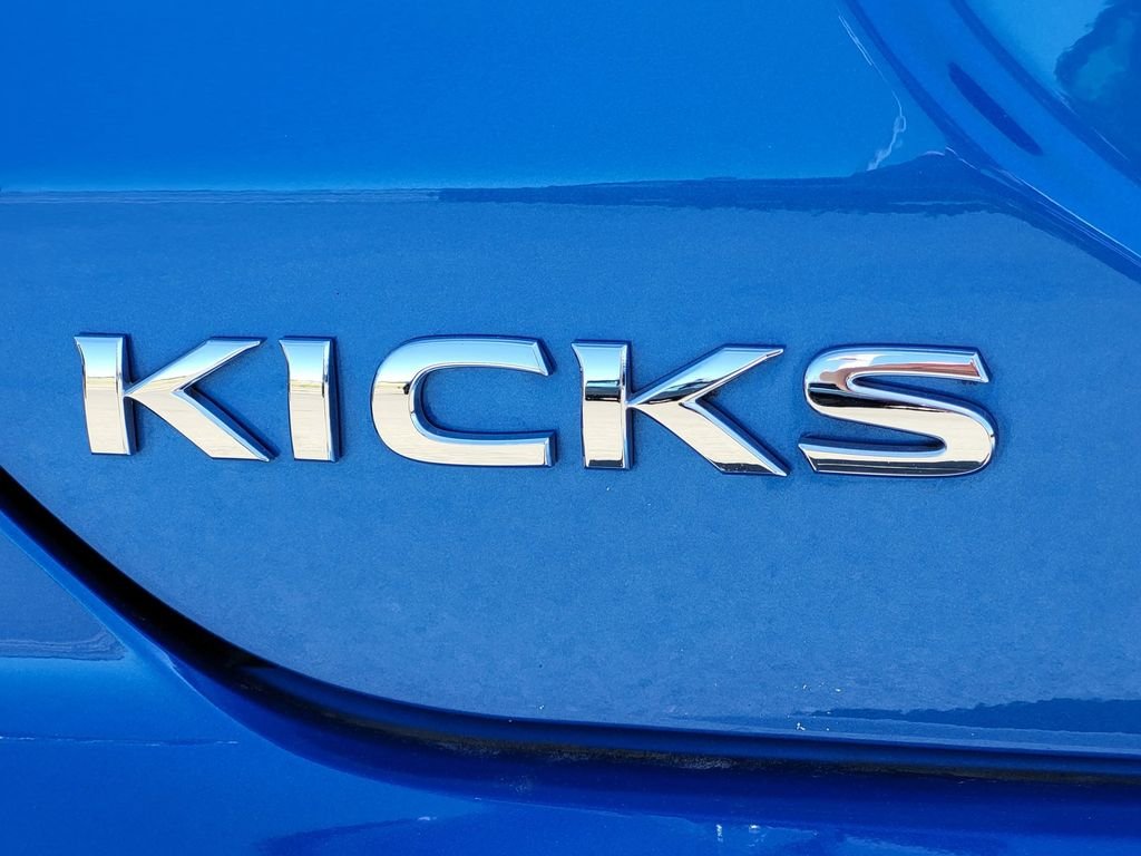 Used 2024 Blue Nissan S image 10