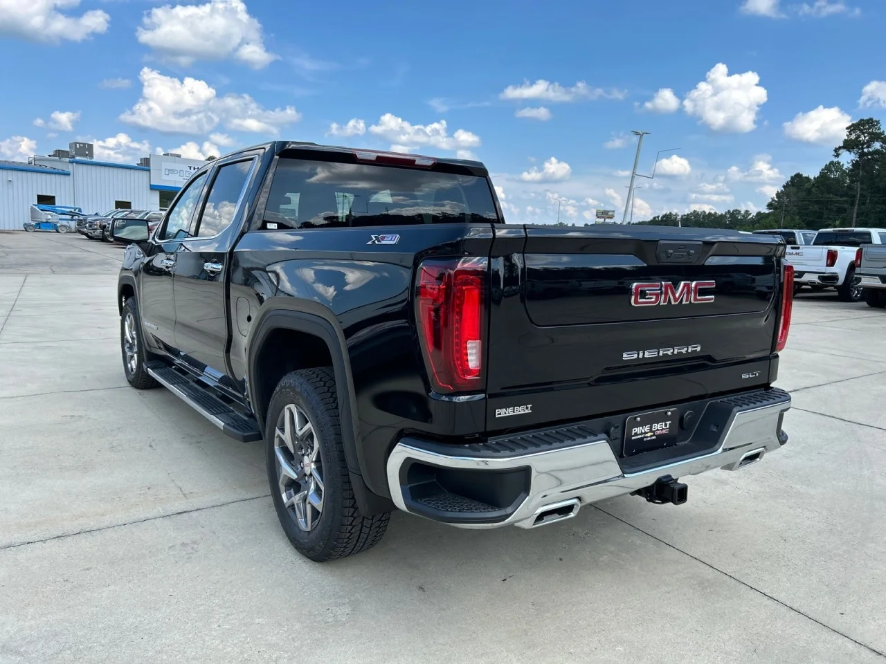 New 2026 Onyx Black GMC SLT image 4