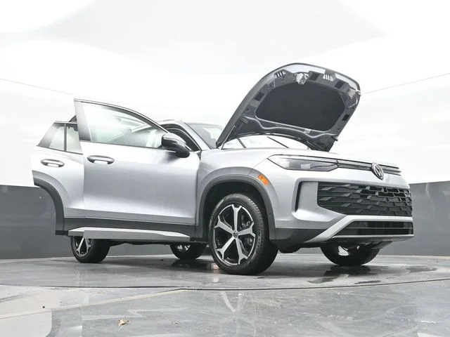 2026 Volkswagen Tiguan SE - Photo 32