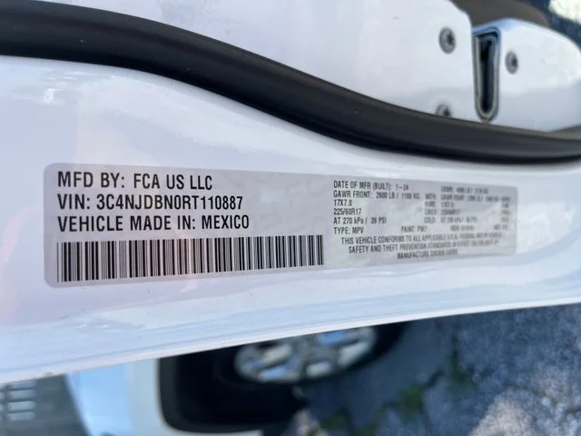 Used 2024 White Jeep Latitude image 29