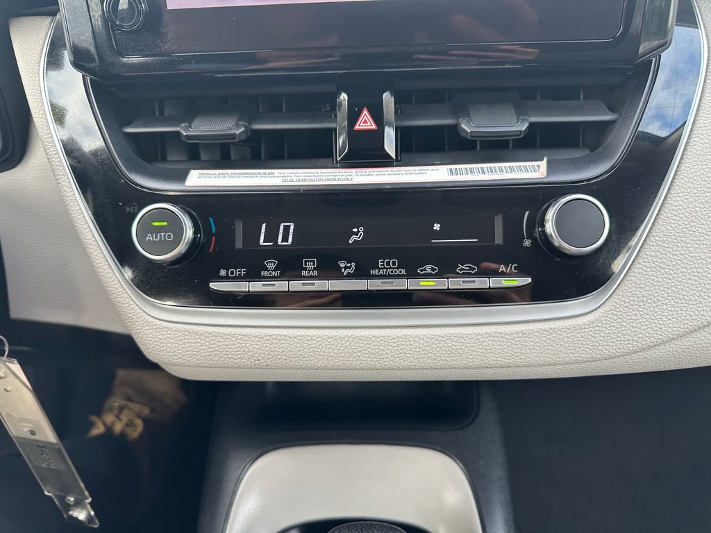Used 2024  Toyota LE image 16