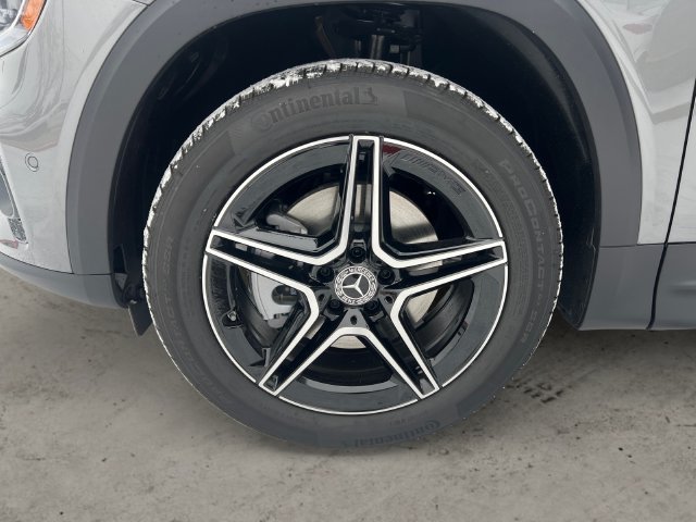 New 2026 Gray Mercedes-Benz GLB 250 image 9