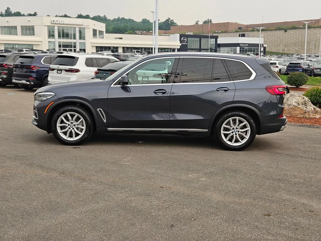Used 2020 Arctic Grey Metallic BMW xDrive40i image 4