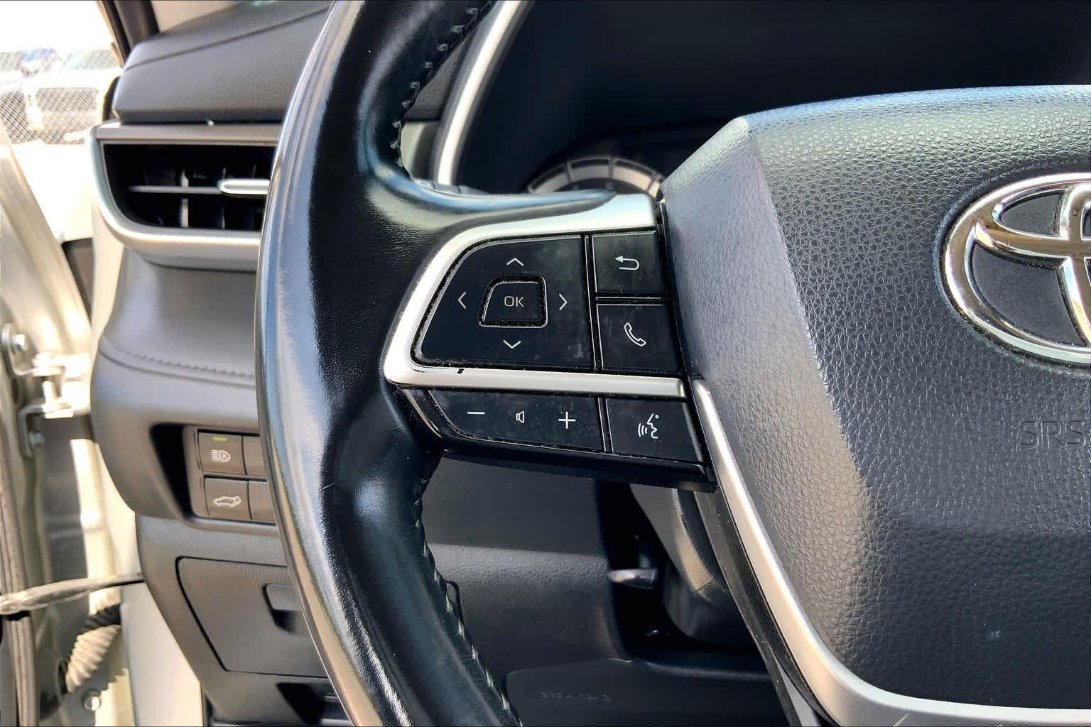 Used 2022 Celestial Silver Metallic Toyota XLE image 23