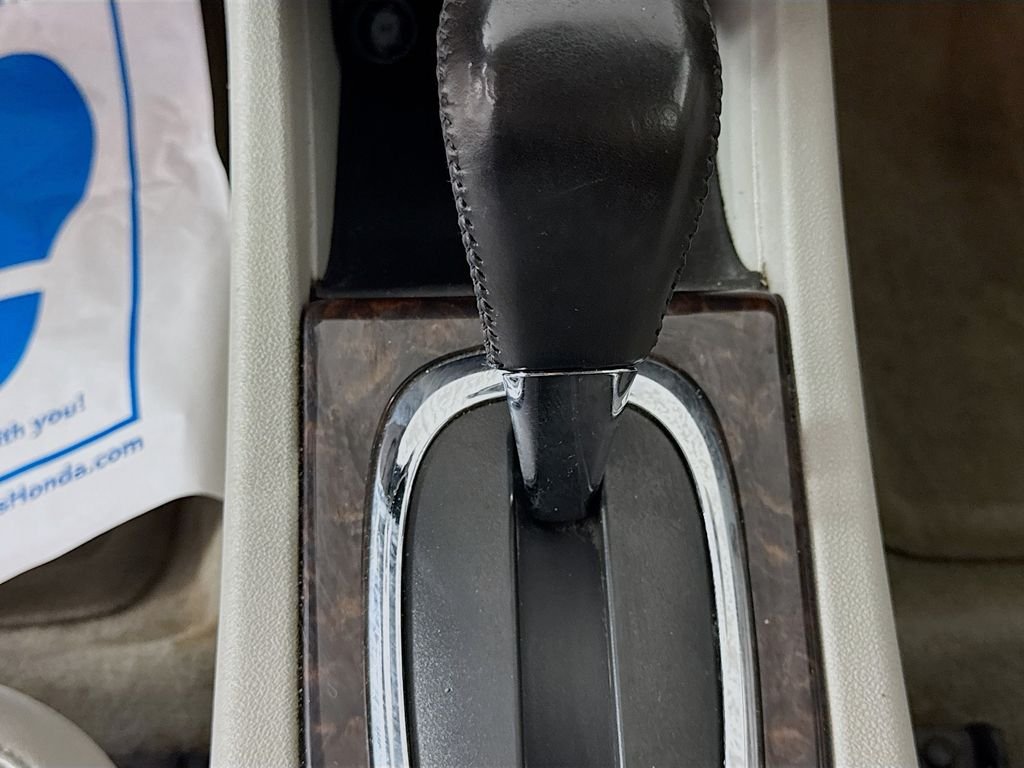 Used 2012 Summit White Chevrolet LTZ image 18