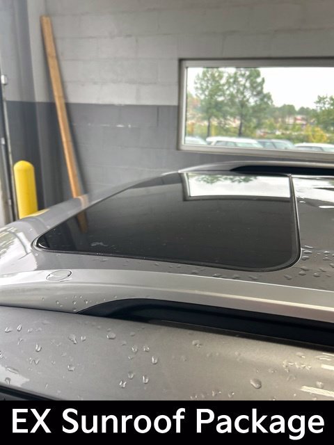 Used 2025 Gray Kia EX image 6