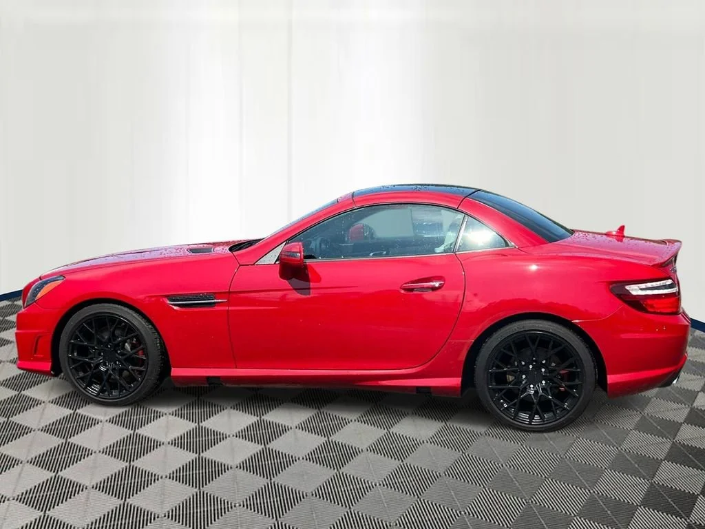 Used 2015 Mercedes-Benz SLK-Class SLK250 with VIN WDDPK4HAXFF099645 for sale in Eastpointe, MI
