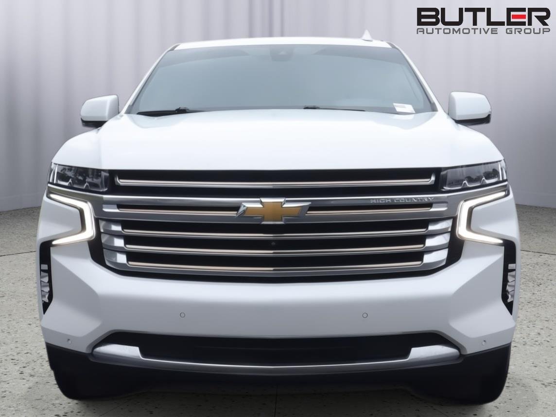 Used 2021 Iridescent Pearl Tricoat Chevrolet High Country image 2