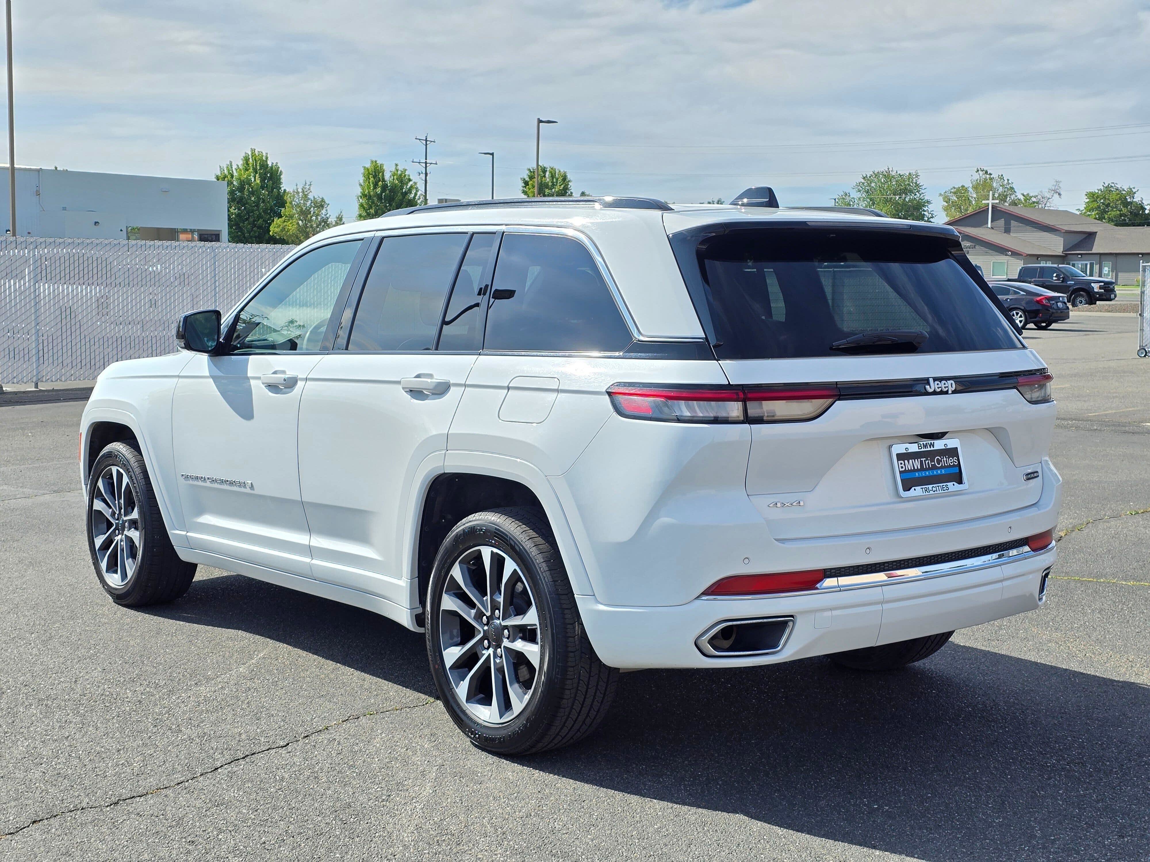 Used 2024 Bright White Clearcoat Jeep Overland image 4