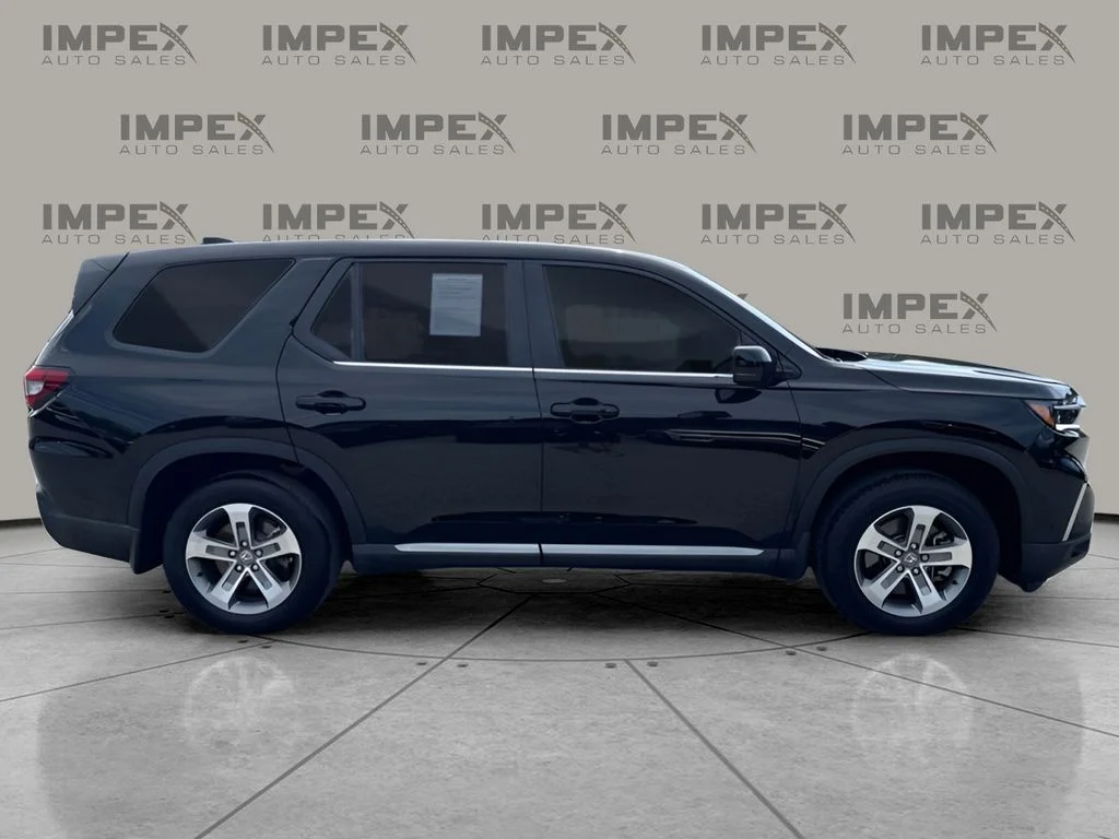 Used 2025 Black Honda EX-L image 6