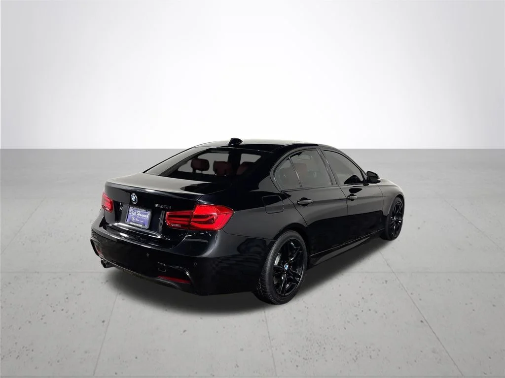 Used 2016 Black BMW 328i image 6