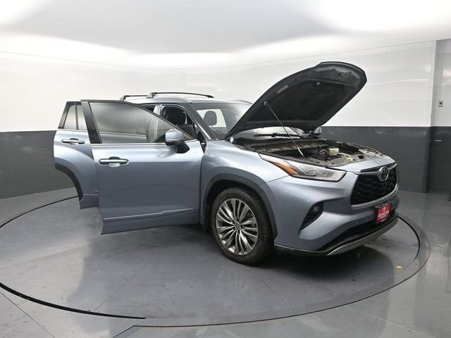 Used 2021 Blue Toyota Platinum image 39