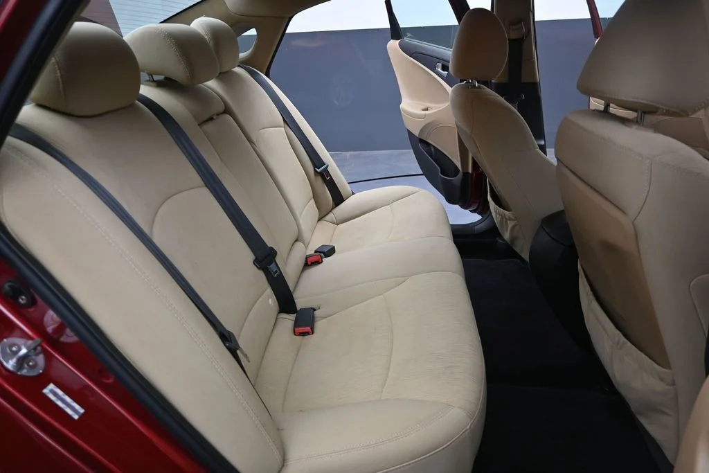 Used 2011 Red Hyundai GLS image 29