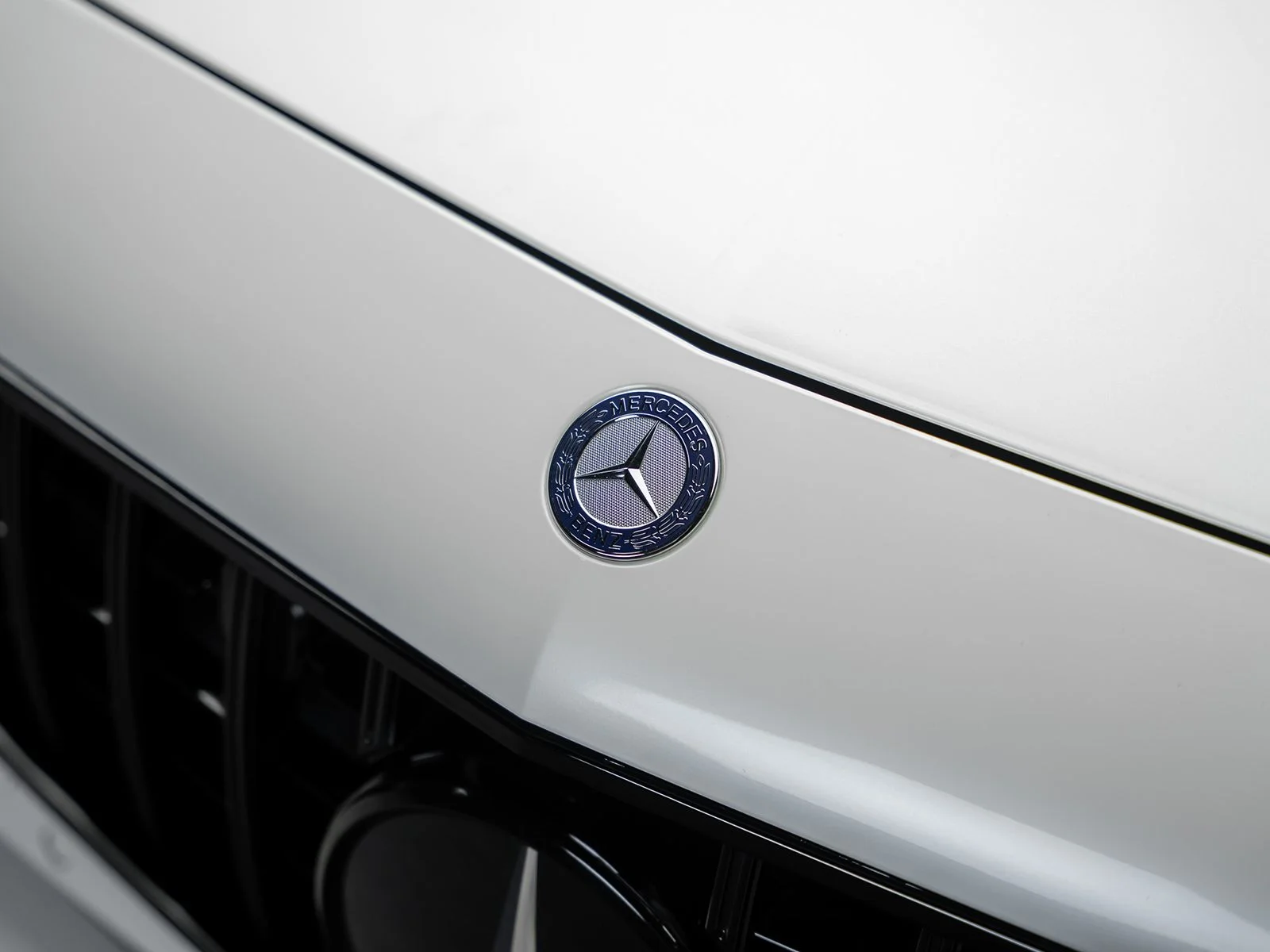 Used 2015 White Mercedes-Benz S 550 image 6